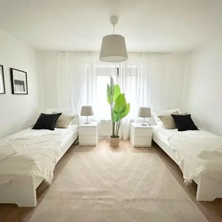 Cozy Near Berlin Ideal For Work Or Leisure 公寓 *